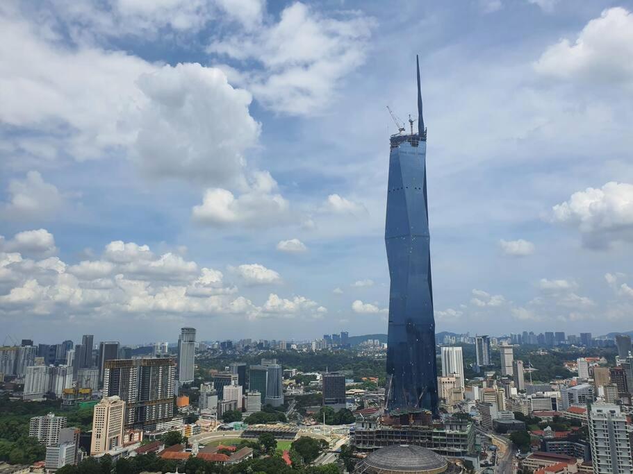 Апартаменти Infinity Pool/ Lucentia Bbcc, Near Lalaport, Pnb118, Klcc Куала-Лумпур Екстер'єр фото